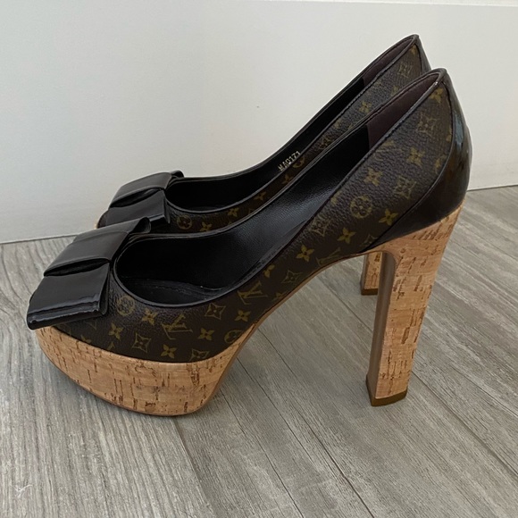Louis Vuitton Platform Heels - Picture 2 of 12